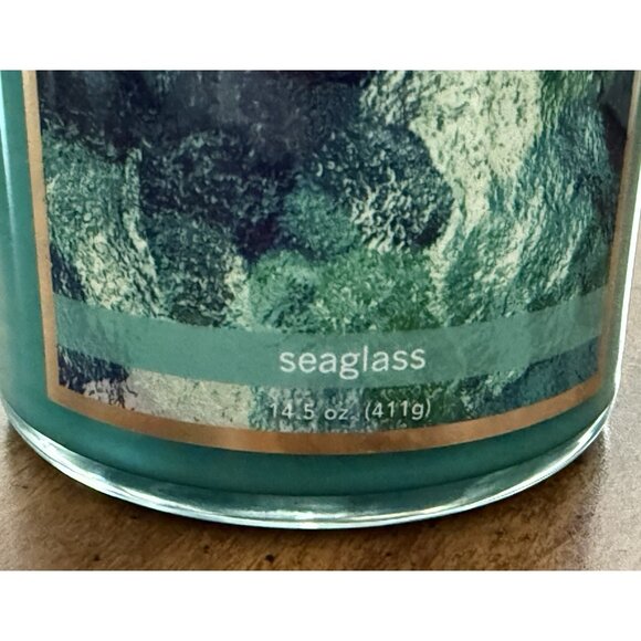 Colonial Candle Seaglass Scent 14.5 oz 3-Wick Candle Made in USA NEW Unburned - Picture 3 of 3